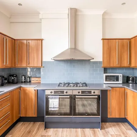 Holiday home Brislington House By Staystaycations *