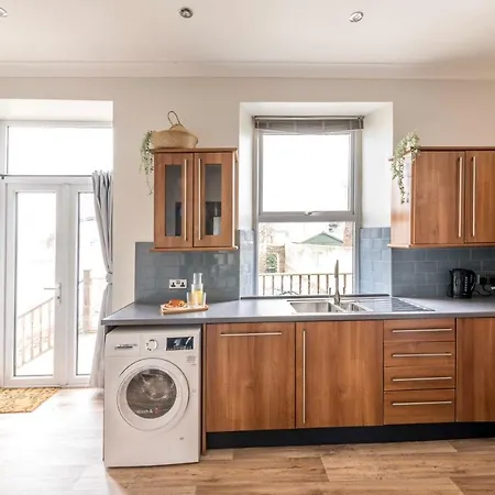 Brislington House By Staystaycations Bristol